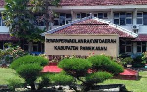 DPRD Pamekasan, Realisasi Proyek Baru 40 Persen