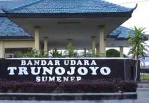 penerbangan-komersial-di-bandara-trunojoyo-sumenep-tahun-2017-terancam-gagal