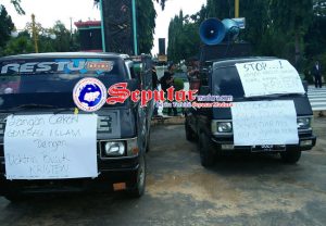Aksi Bela Islam Sejumlah Masyarakat Sumenep Berorasi di Bundaran Taman Kota
