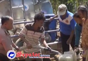 Dua Desa di Sumenep di Dropping Air Bersih