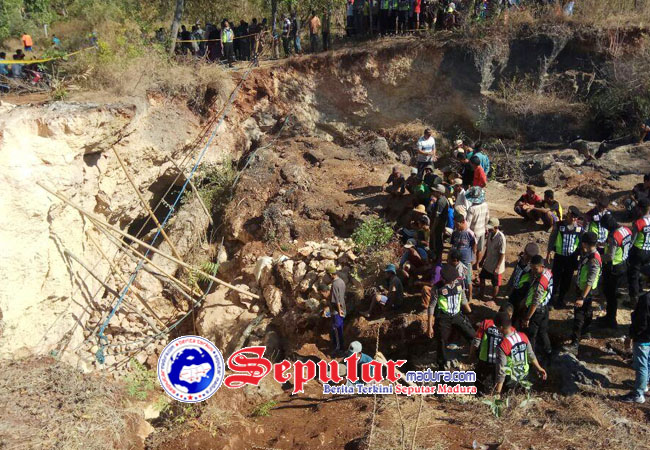 19 Jam Dua Korban Longsor Galian Batu di Sumenep Berhasil di Evakuasi