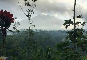 BMKG Kalianget Minta Warga Sumenep Tidak Panik Dengan Status Awas Gunung Agung Bali