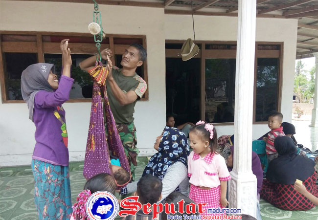 Kegiatan Posyandu Rangkaian Terakhir TMMD ke 100 di Tarogan Sumenep