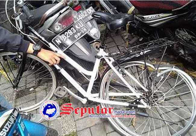 Pengemudi Kurang Konsentrasi Motor Tabrak Ontel di Kalianget