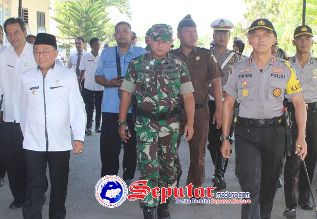 Komandan Kodim 0827 Sumenep Hadiri Apel Gelar Pasukan Operasi Zebra Semeru 2017