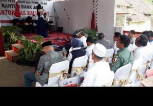 https://seputarmadura.com/wp-content/uploads/2018/12/Babinsa-Koramil-Kalianget-Sumenep-Hadiri-Peresmian-Kantor-Kas-Bank-Jatim.jpg