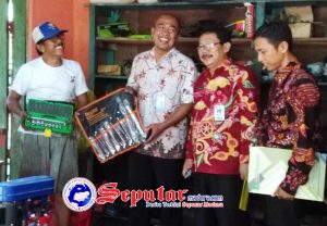 https://seputarmadura.com/wp-content/uploads/2018/12/Hari-Keempat-Tim-Monev-Sumenep-Kunjungi-5-Titik-Penerima-DBHCHT.jpg