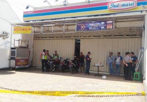 https://seputarmadura.com/wp-content/uploads/2018/12/Indomaret-di-Kalianget-Sumenep-di-Bobol-Maling-Uang-Tunai-Rp-3-Juta-Raib.jpg