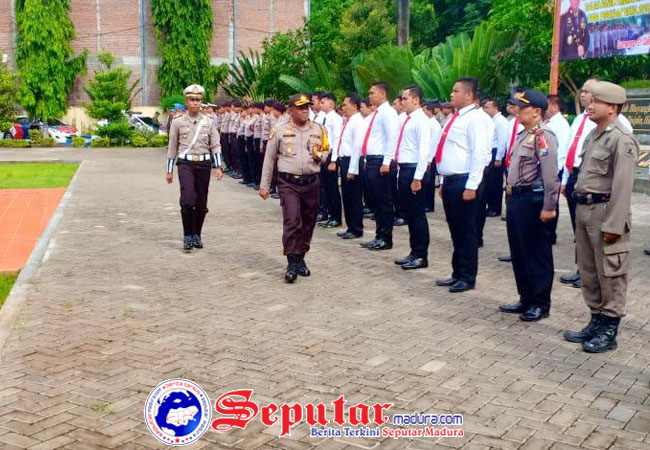 https://seputarmadura.com/wp-content/uploads/2018/12/Polres-Sumenep-Cek-Pasukan-Kesiapan-PAM-Natal-2018-dan-Tahun-Baru-2019.jpg