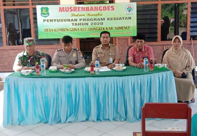 https://seputarmadura.com/wp-content/uploads/2019/01/Anggota-Koramil-Dungkek-Ikut-Serta-di-Musrenbangdes-Romben-Guna-.jpg