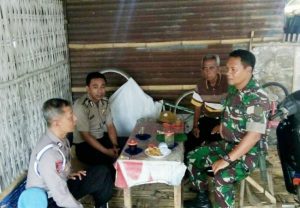 https://seputarmadura.com/wp-content/uploads/2019/01/Ciptakan-Keamanan-Lingkungan-Babinsa-dan-Babinkamtibnas-Saronggi-Adakan-Komsos-.jpg