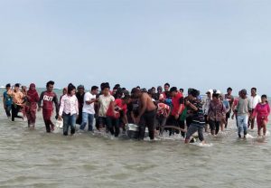 https://seputarmadura.com/wp-content/uploads/2019/01/Digulung-Ombak-1-Nelayan-Arjasa-Sumenep-Tewas-.jpg