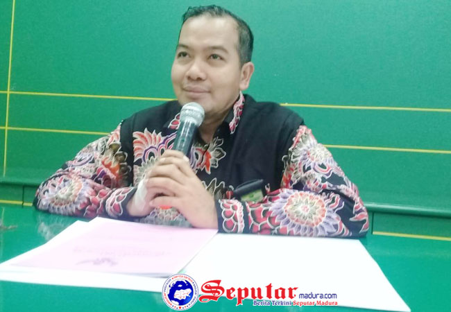 https://seputarmadura.com/wp-content/uploads/2019/02/Dirut-BPRS-Bhakti-Sumekar-Sumenep-Umumkan-Pengunduran-Diri-Istri-Bupati-Dari-Kursi-Komisaris.jpg