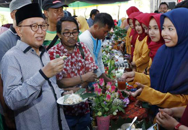 https://seputarmadura.com/wp-content/uploads/2019/03/Festival-Srikaya-Sumenep-2019-Tarik-Perhatian-Wisatawan-.jpg