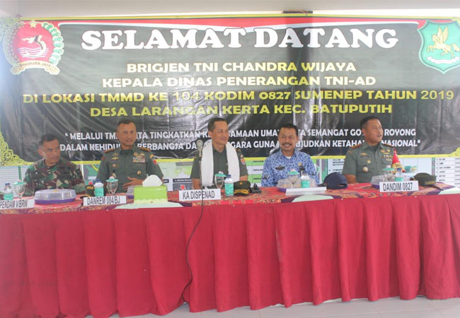 https://seputarmadura.com/wp-content/uploads/2019/03/Kadispenad-Brigjen-TNI-Candra-Wijaya-Kunjungi-Lokasi-TMMD-ke-104-di-Sumenep.jpg