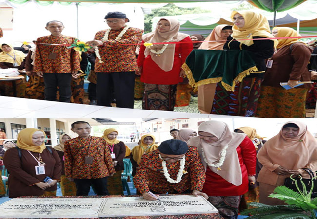 https://seputarmadura.com/wp-content/uploads/2019/03/Pengguntingan-Pita-dan-Penandatanganan-Prasasti-Warnai-Peresmian-Gedung-Rawat-Inap-3-Puskesmas-di-Sumenep.jpg