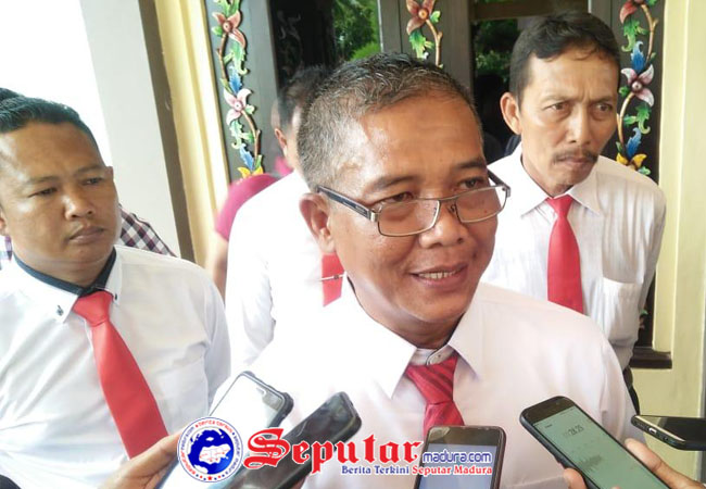 https://seputarmadura.com/wp-content/uploads/2019/03/Polres-Sumenep-Jerat-Pelaku-Pembunuh-Suami-Dengan-Pidana-Mati.jpg