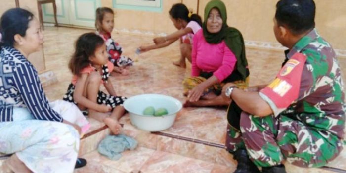 https://seputarmadura.com/wp-content/uploads/2019/09/Babinsa-Raas-Sumenep-Deteksi-Dini-Informasi-di-Masyarakat-Dengan-Komsos-.jpg