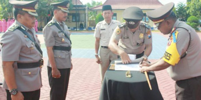 https://seputarmadura.com/wp-content/uploads/2019/09/Dua-Perwira-Polres-Sumenep-Digeser.jpg