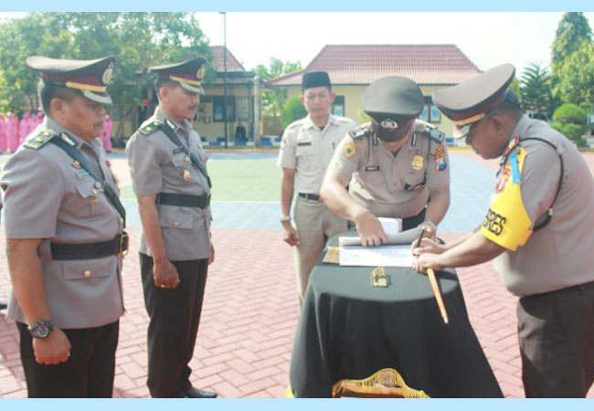 https://seputarmadura.com/wp-content/uploads/2019/09/Dua-Perwira-Polres-Sumenep-Digeser.jpg