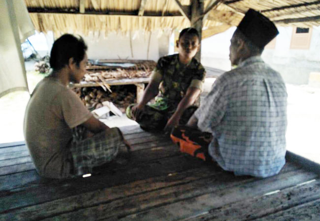 https://seputarmadura.com/wp-content/uploads/2019/09/Optimalkan-Komsos-Melalui-Anjangsana-Babinsa-Koramil-Masalembu-.jpg