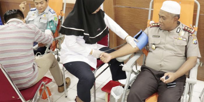 https://seputarmadura.com/wp-content/uploads/2019/09/Polres-Sumenep-Gelar-Donor-Darah-Peringati-HUT-Lantas-Ke-64-.jpg
