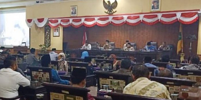 https://seputarmadura.com/wp-content/uploads/2019/10/Akhirnya-Tiga-Alat-Kelengkapan-DPRD-Sumenep-Terbentuk.jpg