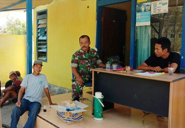 https://seputarmadura.com/wp-content/uploads/2019/10/Aktifkan-Komunikasi-Untuk-Menjaga-Hubungan-Baik-TNI-Dengan-Rakyat.jpg