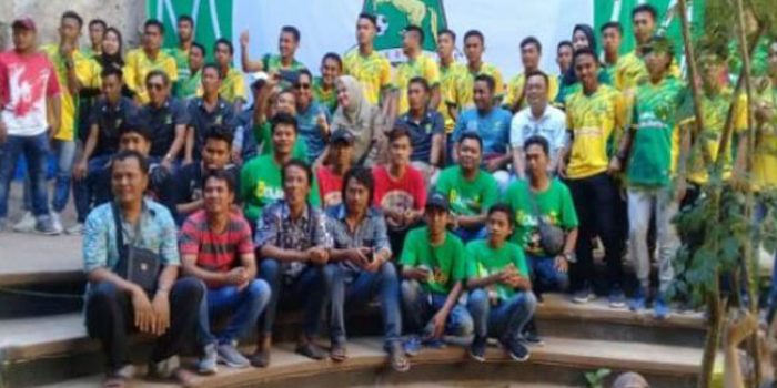 https://seputarmadura.com/wp-content/uploads/2019/10/Askab-Sumenep-Bersama-Perssu-Launching-Team-dan-Jersey-di-Goa-Soekarno.jpg