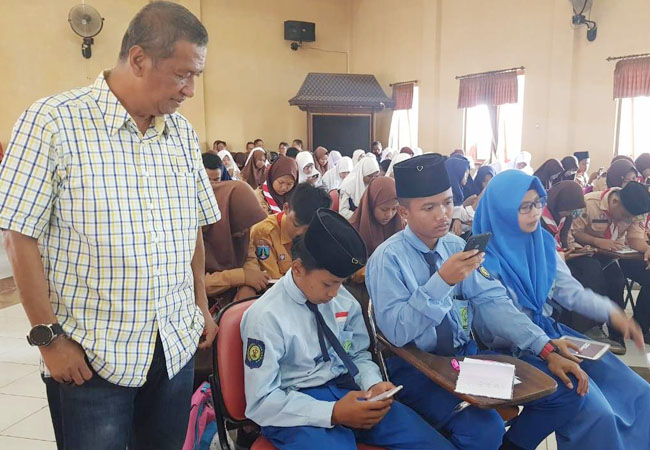 https://seputarmadura.com/wp-content/uploads/2019/10/Disdik-Sumenep-Motivasi-dan-Pengembangan-Akademik-Siswa-Melalui-SSC.jpg