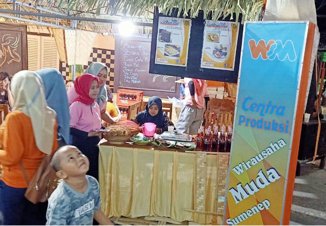 https://seputarmadura.com/wp-content/uploads/2019/10/Hasil-Produksi-Wirausaha-Muda-Besutan-ETDC-Meriahkan-Festival-Kuliner-Sumenep.jpg