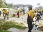https://seputarmadura.com/wp-content/uploads/2019/10/Jelang-Musim-Hujan-Polres-Sumenep-Bersih-Bersih-Belakang-Asrama.jpg