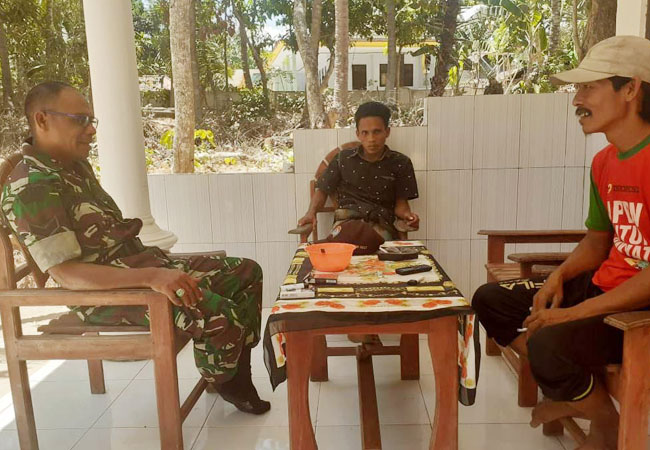 https://seputarmadura.com/wp-content/uploads/2019/11/Cegah-Dini-Permasalahan-Dengan-Aktifkan-Komsos-Babinsa-dan-Warga.jpg