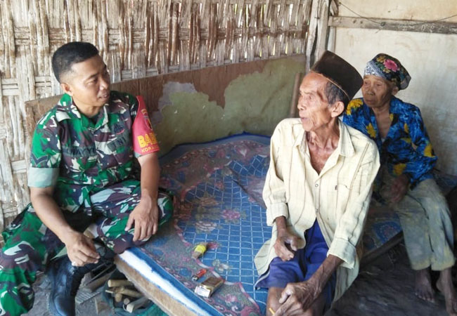 https://seputarmadura.com/wp-content/uploads/2019/11/Ujung-Tombak-Satuan-Teritorial-Babinsa-Kodim-Sumenep-Harus-Mampu-Kuasai-Desa-Binaan.jpg