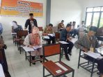 https://seputarmadura.com/wp-content/uploads/2020/01/26-Peserta-Tes-Tulis-Calon-Anggota-PPK-Pilbup-Jatim-Dianggap-Gugur.jpg