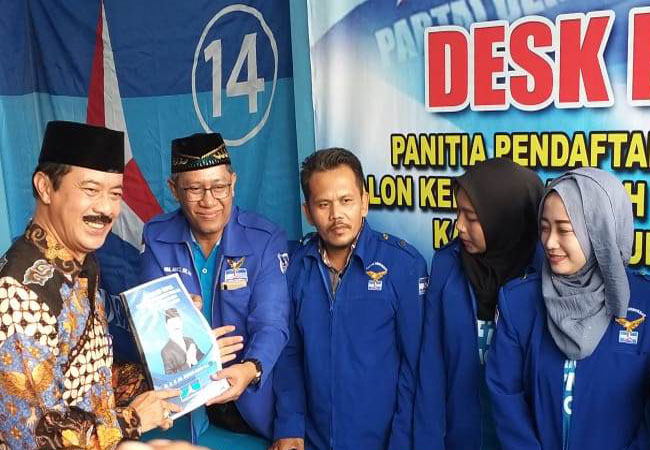 https://seputarmadura.com/wp-content/uploads/2020/01/Mantap-Maju-Pilbup-Sumenep-2020-Fattah-Jasin-Daftar-di-Tiga-Parpol.jpg