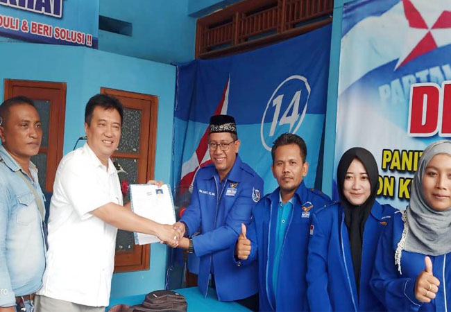 https://seputarmadura.com/wp-content/uploads/2020/02/Azasi-Hasan-Mantapkan-Diri-Daftar-Bacabup-ke-Partai-Demokrat-Sumenep-.jpg