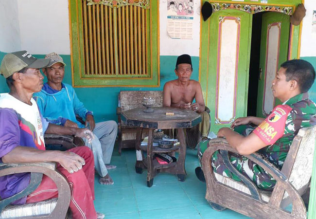 https://seputarmadura.com/wp-content/uploads/2020/02/Sikap-Peduli-Babinsa-Koramil-Bluto-Terhadap-Warganya-Dengan-Aktif-Komsos.jpg