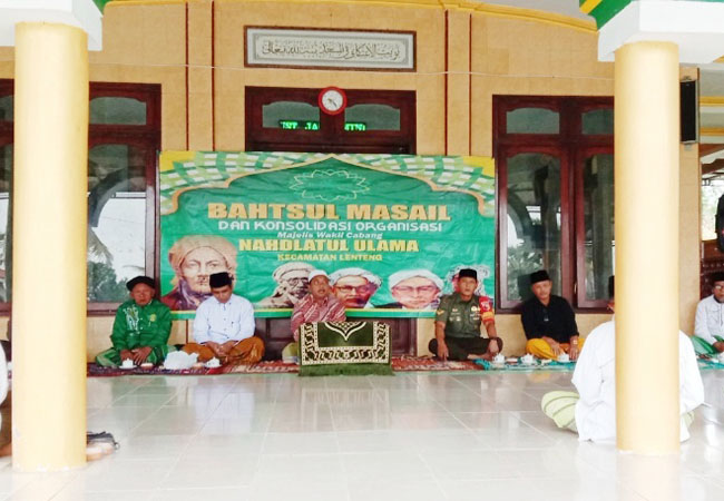 https://seputarmadura.com/wp-content/uploads/2020/03/Babinsa-Koramil-Lenteng-Ajak-Toga-Bekerjasama-Mencegah-Radikalisme.jpg