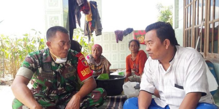 https://seputarmadura.com/wp-content/uploads/2020/03/Hubungan-Antar-Warga-Selalu-Dijaga-Dengan-Komsos-Babinsa-Koramil-Saronggi-.jpg