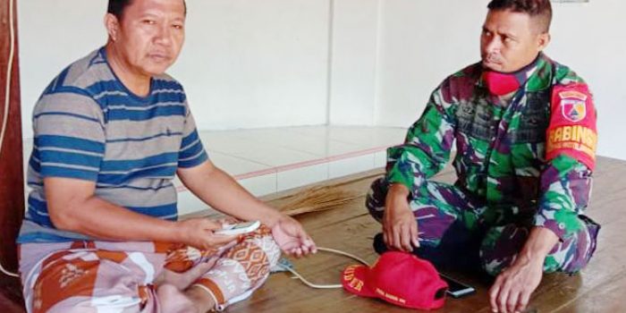 https://seputarmadura.com/wp-content/uploads/2020/04/Komsos-Babinsa-Koramil-Ambunten-Tingkatkan-Hubungan-Kerja-Dengan-Warganya.jpg