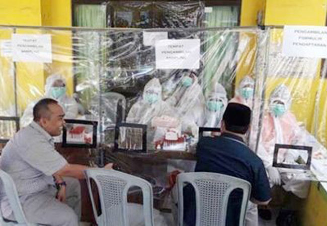 https://seputarmadura.com/wp-content/uploads/2020/04/Pastikan-Aman-Dari-Paparan-Covid-19-Sejumlah-Anggota-DPRD-Sumenep-Melakukan-Rapid-Tes.jpg