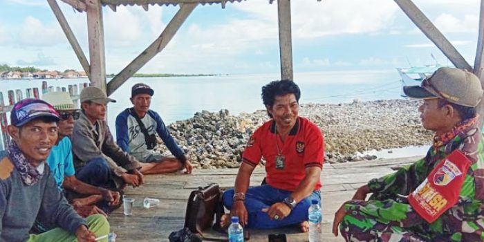 https://seputarmadura.com/wp-content/uploads/2020/04/Secara-Rutin-Babinsa-Koramil-Raas-Datangi-Warga-Binaannya.jpg