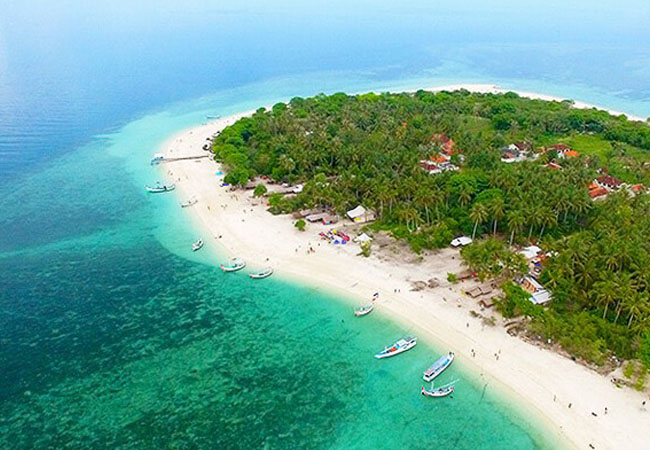 https://seputarmadura.com/wp-content/uploads/2020/05/Indahnya-Pulau-Gili-Labak-Sumenep.jpg