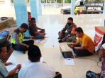 https://seputarmadura.com/wp-content/uploads/2020/05/Pendataan-Warga-Terdamapk-Covid-19-Dilakukan-Dengan-Komsos-Babinsa-Koramil-Bluto.jpg