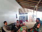 https://seputarmadura.com/wp-content/uploads/2020/06/Anjangsana-Babinsa-Koramil-Raas-Bersama-Bhabinkamtibmas-ke-Rumah-Warga.jpg