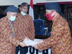 https://seputarmadura.com/wp-content/uploads/2020/06/Bupati-Sumenep-Lepas-Purna-Tugas-ASN.jpg