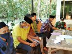 https://seputarmadura.com/wp-content/uploads/2020/06/Menjaga-Pola-Hidup-Sehat-Jadi-Pembahasan-di-Komsos-Babinsa-Koramil-Gapura.jpg
