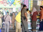 https://seputarmadura.com/wp-content/uploads/2020/06/Tim-Gabungan-Pemkab-Sumenep-Lakukan-Razia-Peredaran-Rokok-Ilegal.jpg