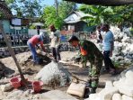 https://seputarmadura.com/wp-content/uploads/2020/07/Kerja-Bhakti-Rehab-RTLH-Babinsa-Koramil-Sapeken.jpg